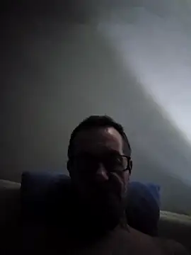 Snapshot of loulouferrari chatting on 04.27.26 loulouferrari online show from 04.27.26
