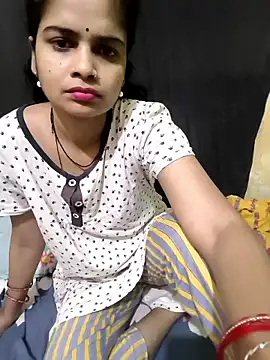 Snapshot of sexy_bhabhii chatting on 05.13.26 sexy bhabhii online show from 05.13.26
