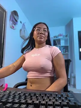 Daliaseren online show from 04.17.26