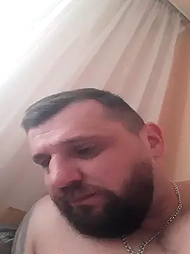 Snapshot of kuless chatting on 04.14.26 kuless online show from 04.14.26