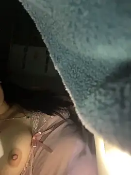 daisy-yeu online show from 04.16.26