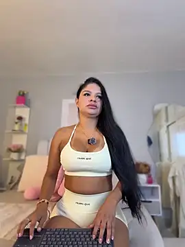 Elara Luxe online show from 05.17.26