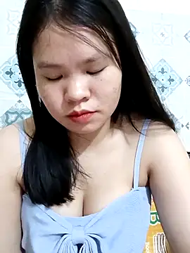 Snapshot of Seraphinahh chatting on 05.10.26 Seraphinahh online show from 05.10.26