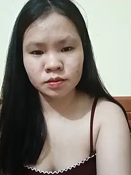Snapshot of Seraphinahh chatting on 06.24.26 Seraphinahh online show from 06.24.26