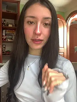 NickieCute- online show from 04.21.26