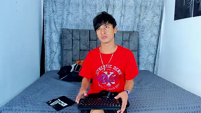 Snapshot of IhanKing chatting on 06.11.26 IhanKing online show from 06.11.26