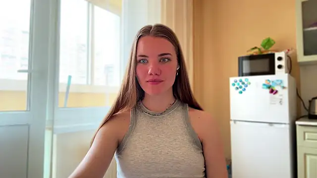 Snapshot of doana_bebriti chatting on 04.14.26 doana bebriti online show from 04.14.26