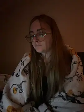 Snapshot of prettykitttty chatting on 04.22.26 prettykitttty online show from 04.22.26