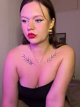 SweetLikaaa online show from 04.28.26