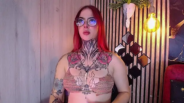 Snapshot of Atenea_Red chatting on 05.14.26 Atenea Red online show from 05.14.26