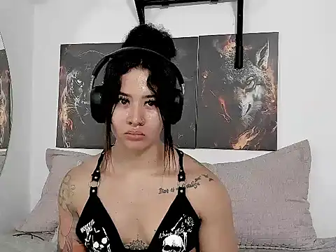 Snapshot of AngelMartinss chatting on 05.16.26 AngelMartinss online show from 05.16.26
