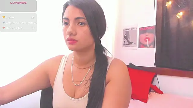 Snapshot of DaniellaGiraldo chatting on 04.18.26 DaniellaGiraldo online show from 04.18.26