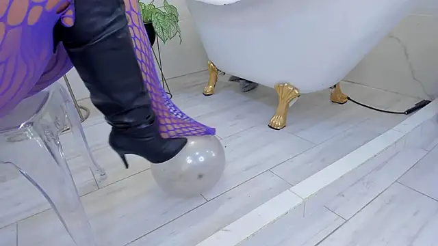 katherine glow online show from 04.18.26