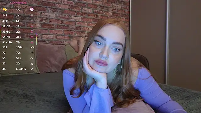 Snapshot of LeryKiss chatting on 04.29.26 LeryKiss online show from 04.29.26