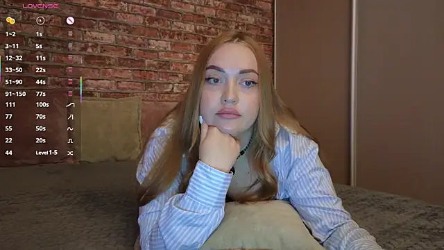 Snapshot of LeryKiss chatting on 05.30.26 LeryKiss online show from 05.30.26