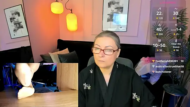 Snapshot of Alexandra_Kind chatting on 06.14.26 Alexandra Kind online show from 06.14.26