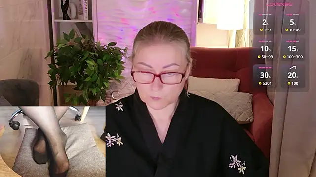 Snapshot of Alexandra_Kind chatting on 07.07.26 Alexandra Kind online show from 07.07.26