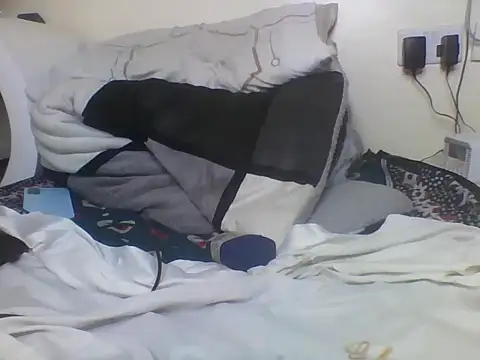 Pettyass254 online show from 04.16.26