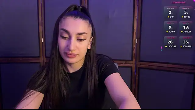 Snapshot of MyNaomi chatting on 06.25.26 MyNaomi online show from 06.25.26