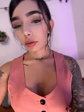 Snapshot of milasantana_ chatting on 06.11.26 milasantana online show from 06.11.26