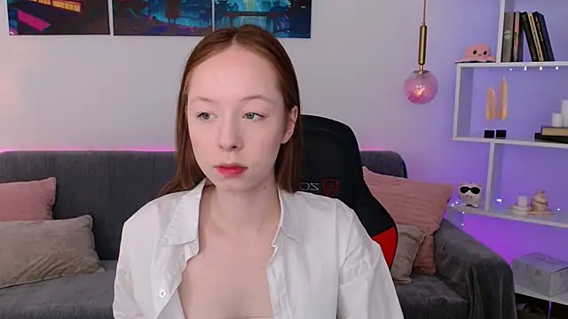 Snapshot of AdeleLang chatting on 05.04.26 AdeleLang online show from 05.04.26