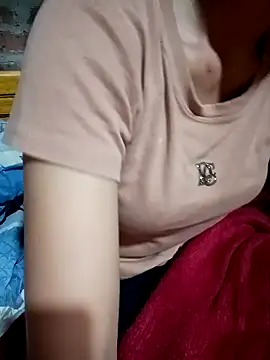 Elena Mia online show from 04.18.26