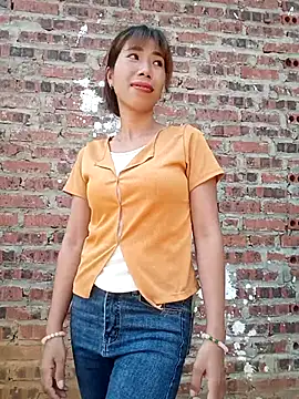 Elena Mia online show from 05.16.26