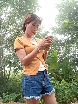 Elena Mia online show from 05.19.26