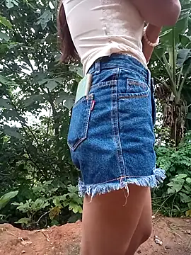 Elena Mia online show from 06.19.26