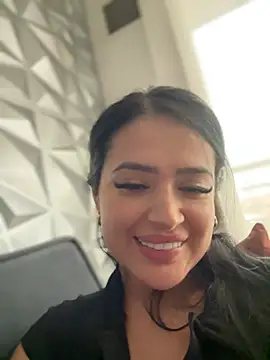 Snapshot of Sara_fun chatting on 03.05.25 Sara fun online show from 03.05.25