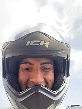 Snapshot of willclayy chatting on 07.08.26 willclayy online show from 07.08.26