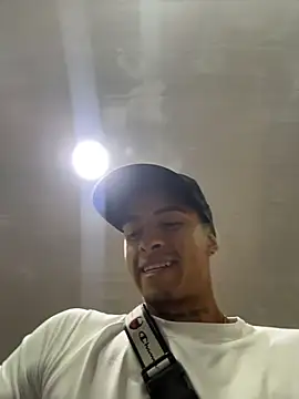Snapshot of willclayy chatting on 07.18.26 willclayy online show from 07.18.26
