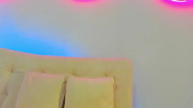 VenusBlazzer online show from 05.17.26