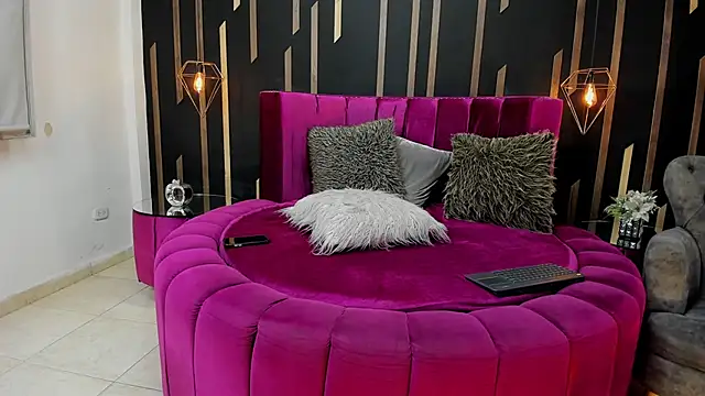 JayTaylorr online show from 05.06.26