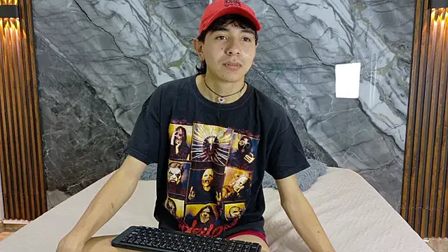 NoahWalker   online show from 05.05.26