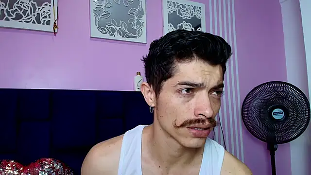 taylor Stele online show from 07.11.26