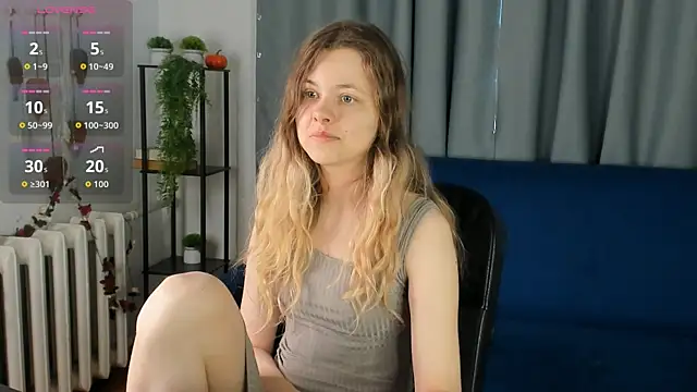 Glitch Doll online show from 04.30.26