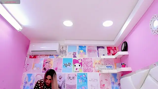 Snapshot of ValeriQueen chatting on 05.19.26 ValeriQueen online show from 05.19.26