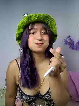 Snapshot of LunaaMarshmallow chatting on 04.21.26 LunaaMarshmallow online show from 04.21.26