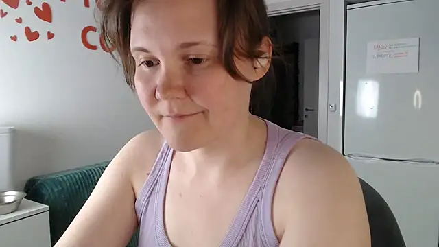 Snapshot of Nodarell chatting on 05.29.26 Nodarell online show from 05.29.26