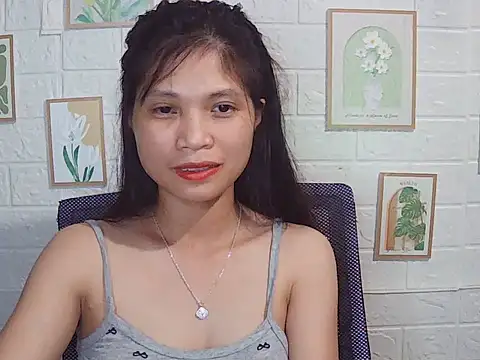 -Lucie-e online show from 05.17.26