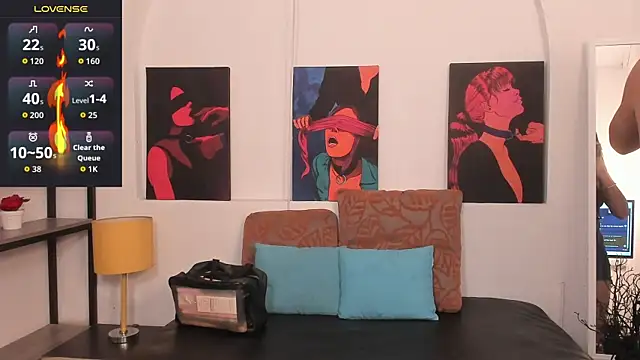 HannahhWilliams online show from 05.26.26