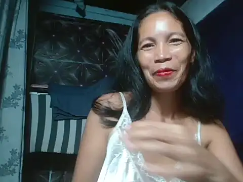 Snapshot of Honeychel chatting on 05.24.26 Honeychel online show from 05.24.26
