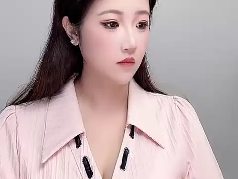 Snapshot of Eva_258899 chatting on 05.15.26 Eva 258899 online show from 05.15.26