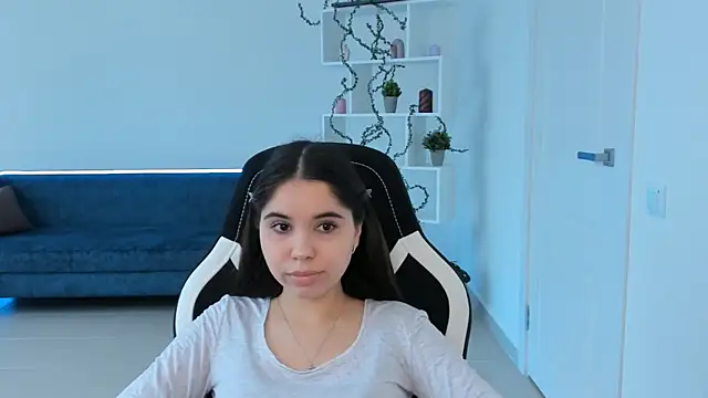 PilarRusko online show from 04.18.26