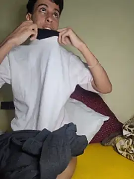 arabic boy hot online show from 04.18.26