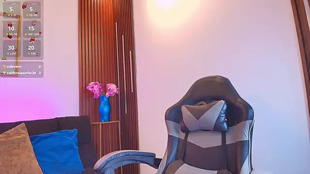 Conniemiller  online show from 04.23.26