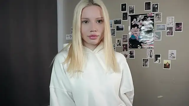 PamilaPoppe online show from 04.20.26