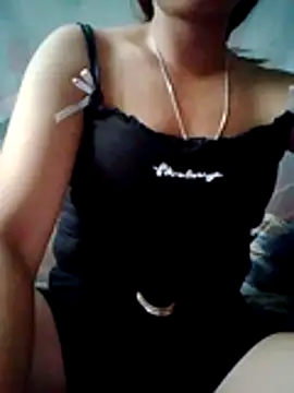 Snapshot of Zara-Lina chatting on 07.05.26 Zara-Lina online show from 07.05.26
