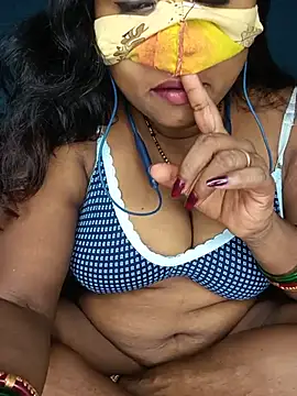 Snapshot of Hotty-Kobita-Vabi chatting on 07.18.26 Hotty-Kobita-Vabi online show from 07.18.26